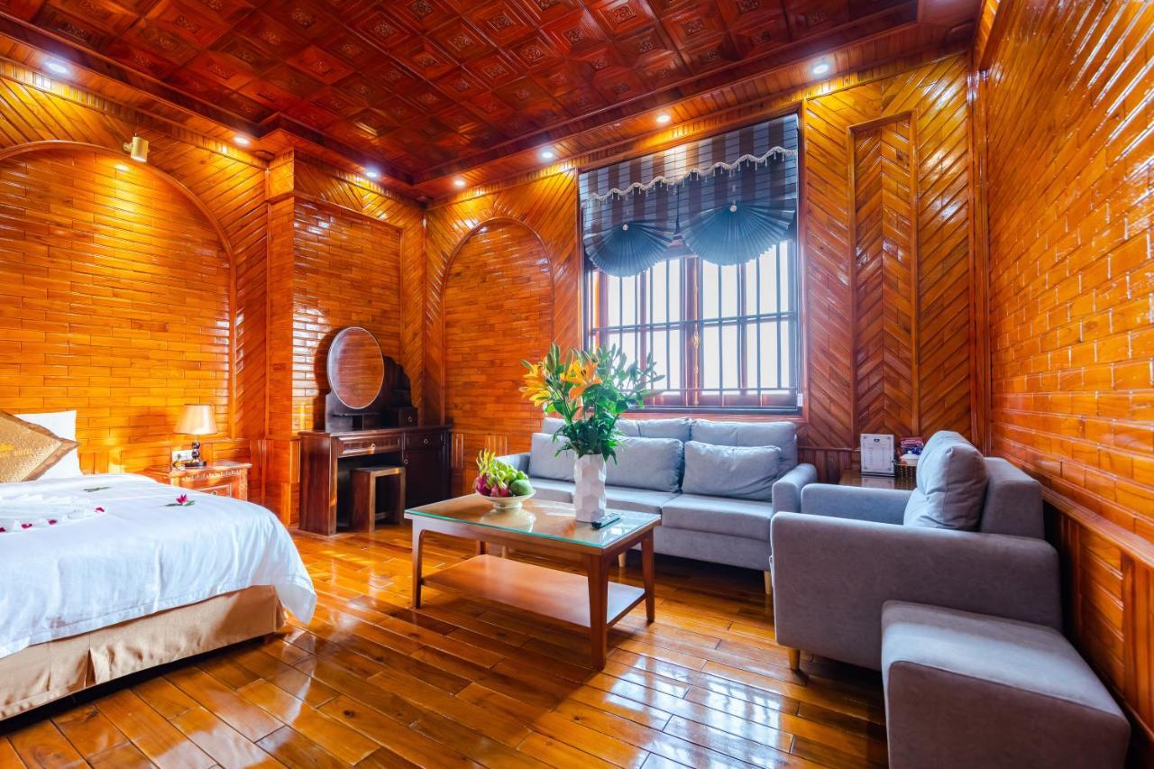 Theking Hotel Huong Gia Bagian luar foto