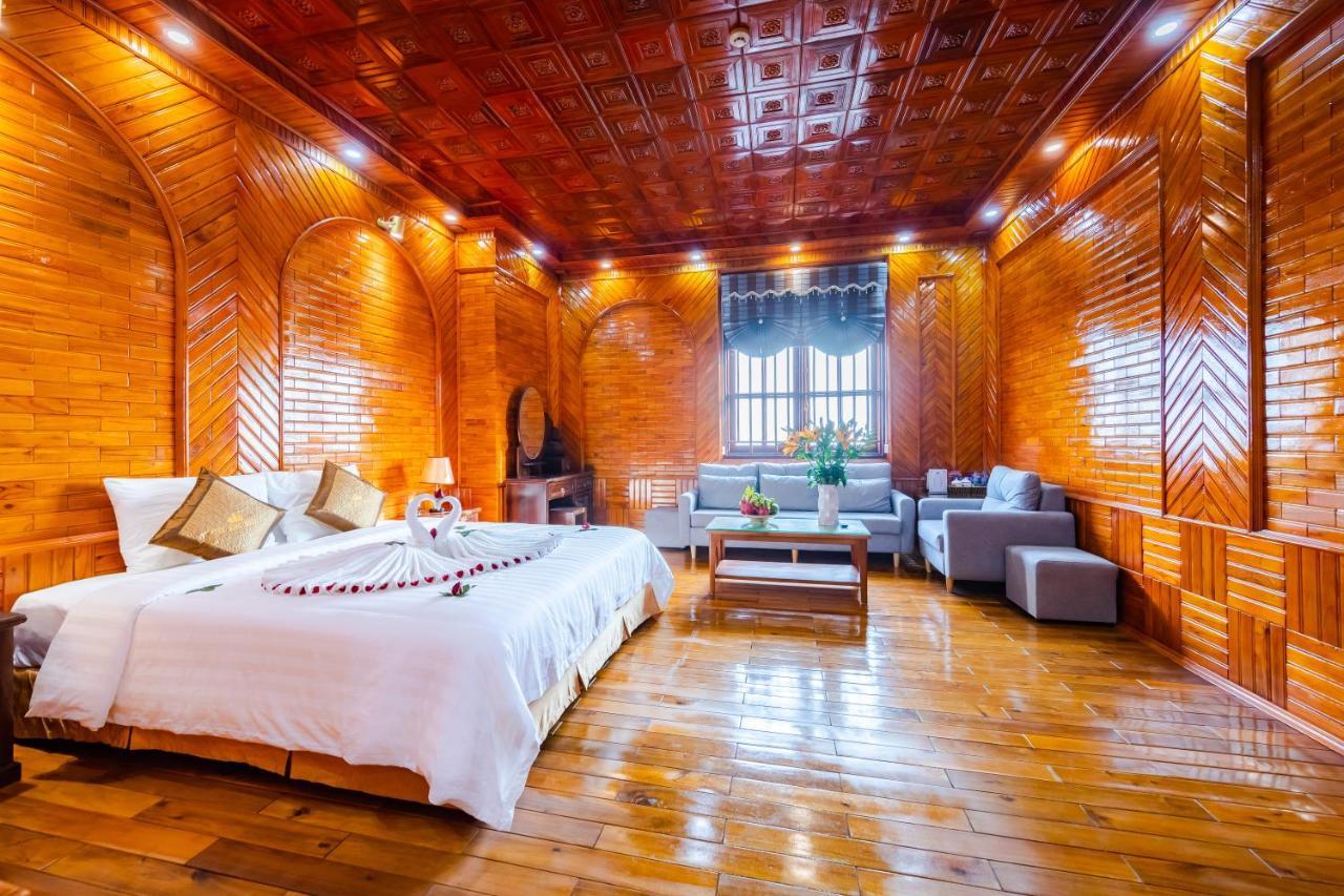 Theking Hotel Huong Gia Bagian luar foto