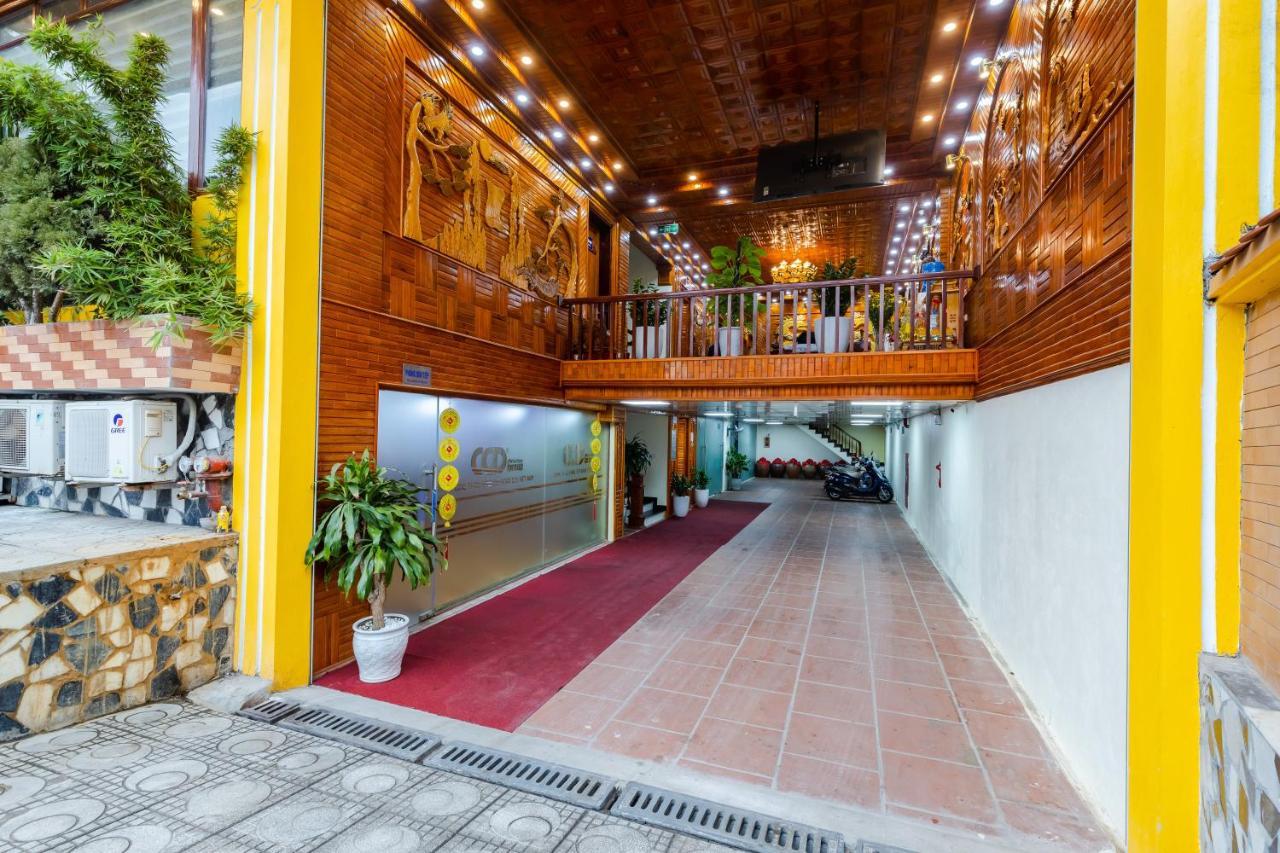 Theking Hotel Huong Gia Bagian luar foto
