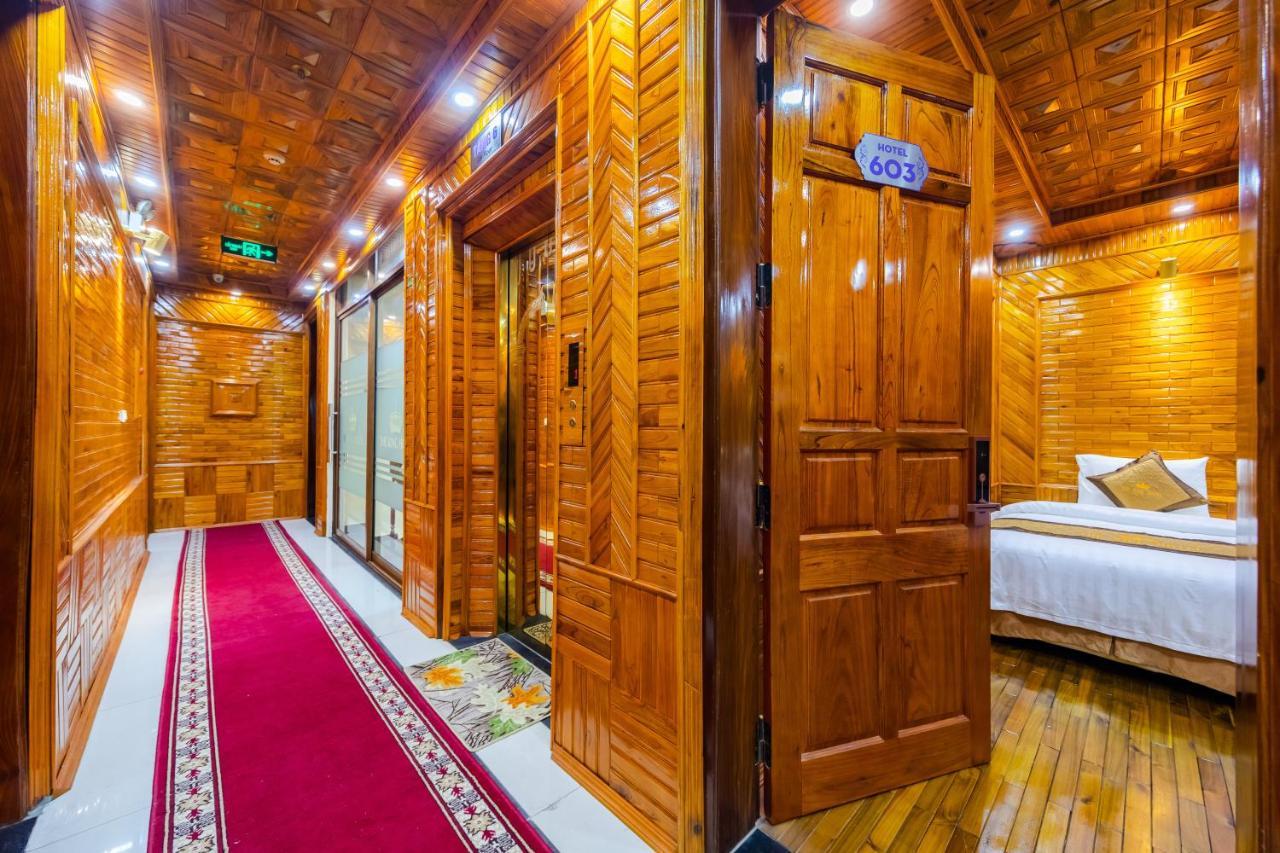 Theking Hotel Huong Gia Bagian luar foto