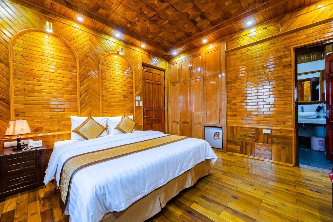 Theking Hotel Huong Gia Bagian luar foto